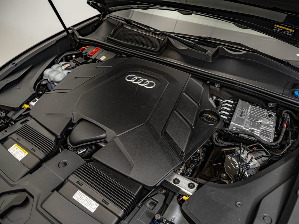 Used 2023 Audi Q8 Premium Plus w/ Premium Plus Package AWD/4WD image 40