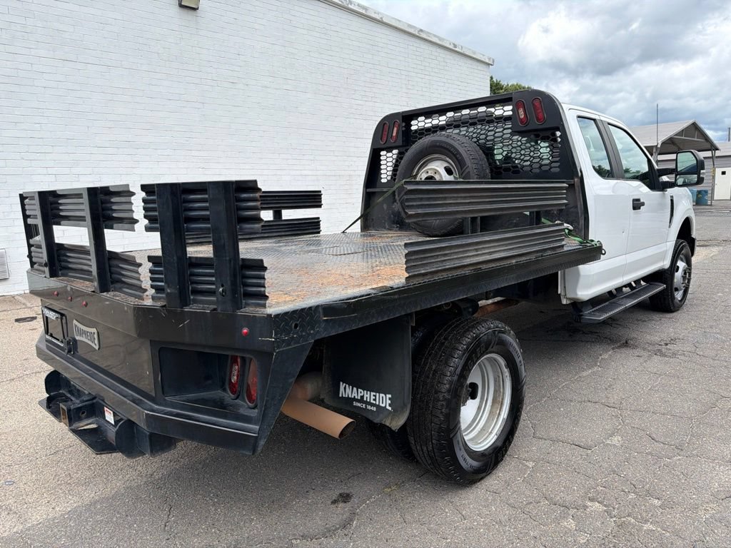 Used 2022 Ford F350 XL w/ Power Equipment Group AWD/4WD image 2