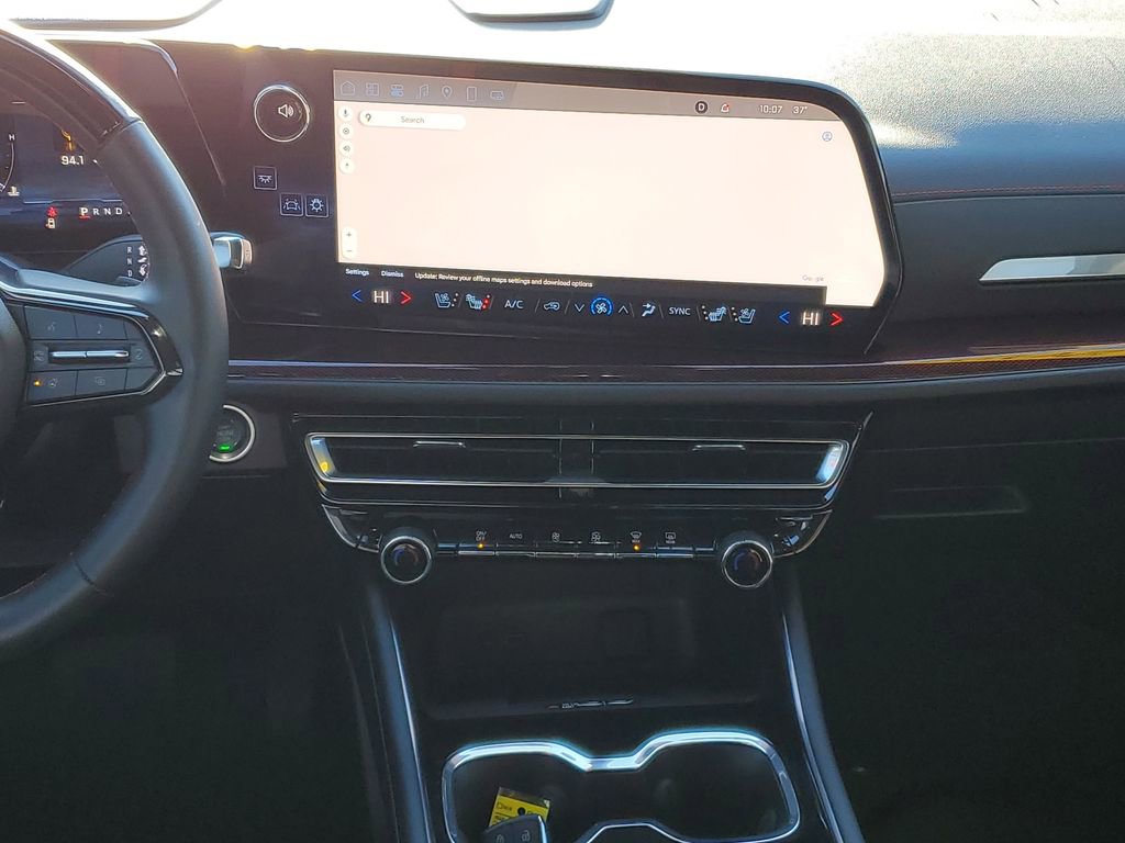 Used 2025 Chevrolet Traverse RS w/ LPO, Floor Liner Package image 26