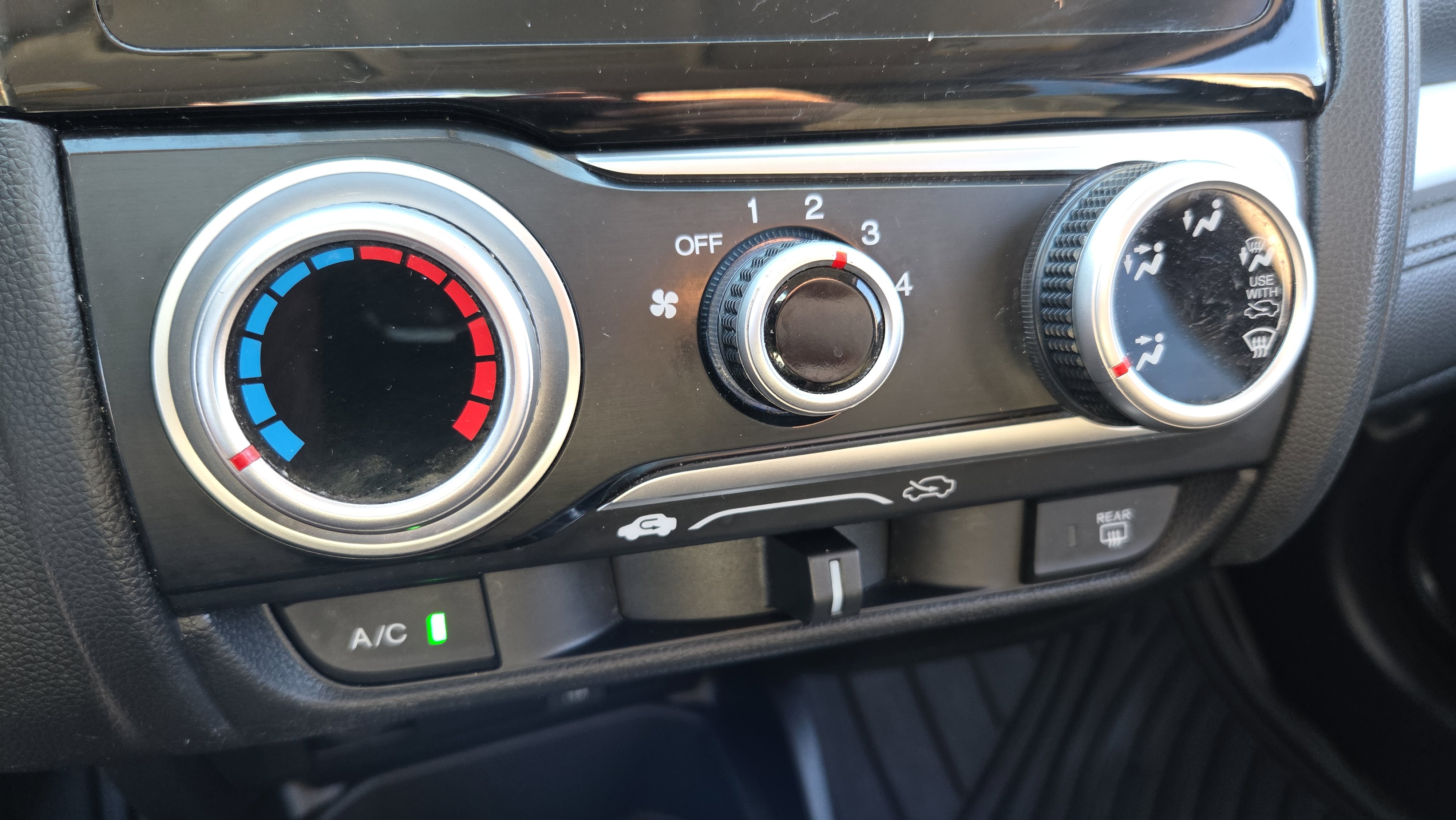 Used 2020 Honda Fit Sport image 20