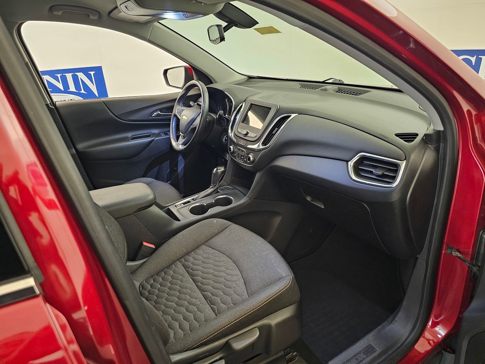 Used 2019 Chevrolet Equinox LT AWD/4WD image 28