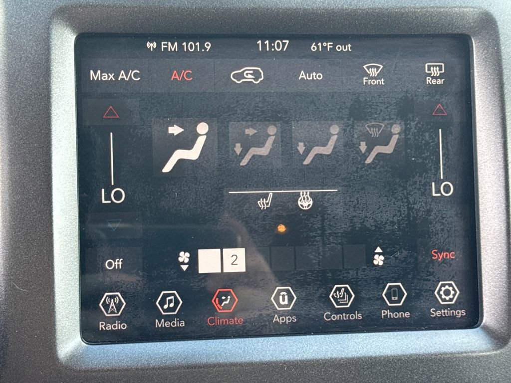 Used 2020 Jeep Cherokee Trailhawk w/ Cold Weather Group AWD/4WD image 43
