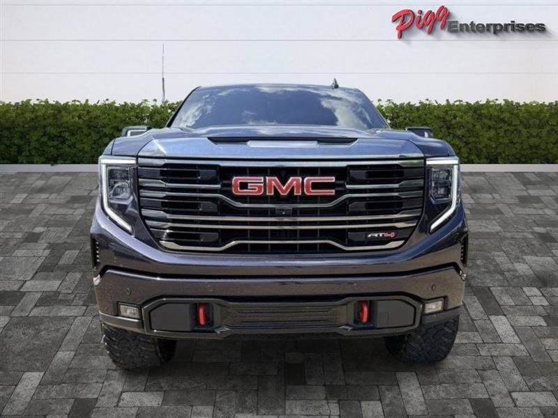 Used 2024 GMC Sierra 1500 AT4 w/ Technology Package AWD/4WD image 10