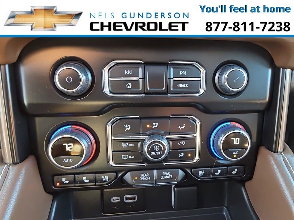 Certified 2024 Chevrolet Suburban High Country w/ Advanced Technology Package image 30