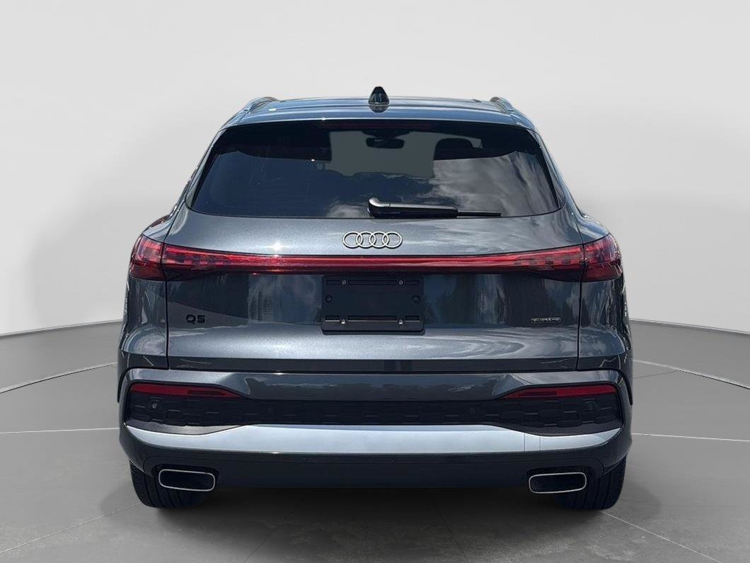Used 2025 Audi Q5 Premium Plus w/ Premium Plus AWD/4WD image 4