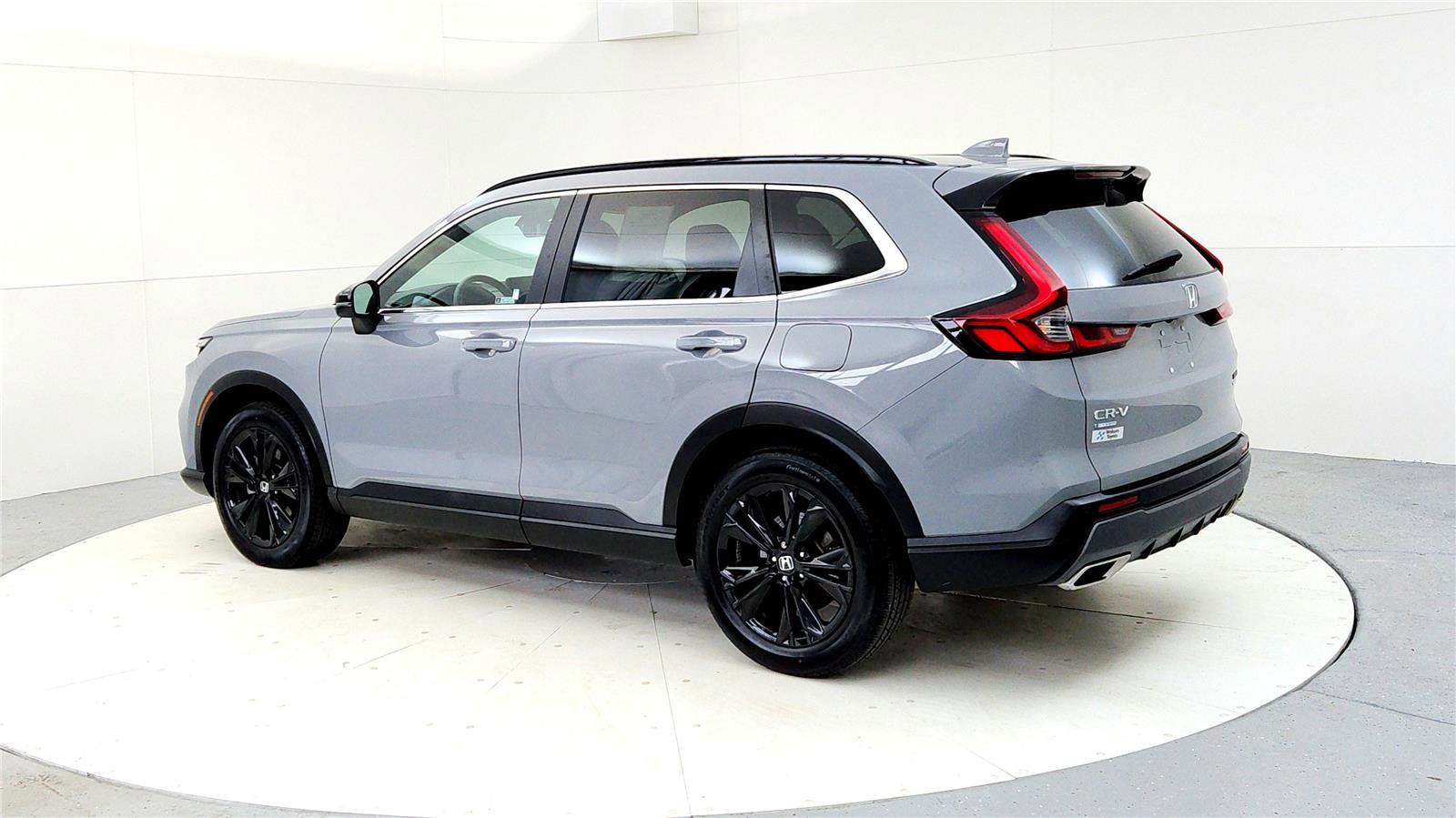 Used 2024 Honda CR-V Sport Touring image 4