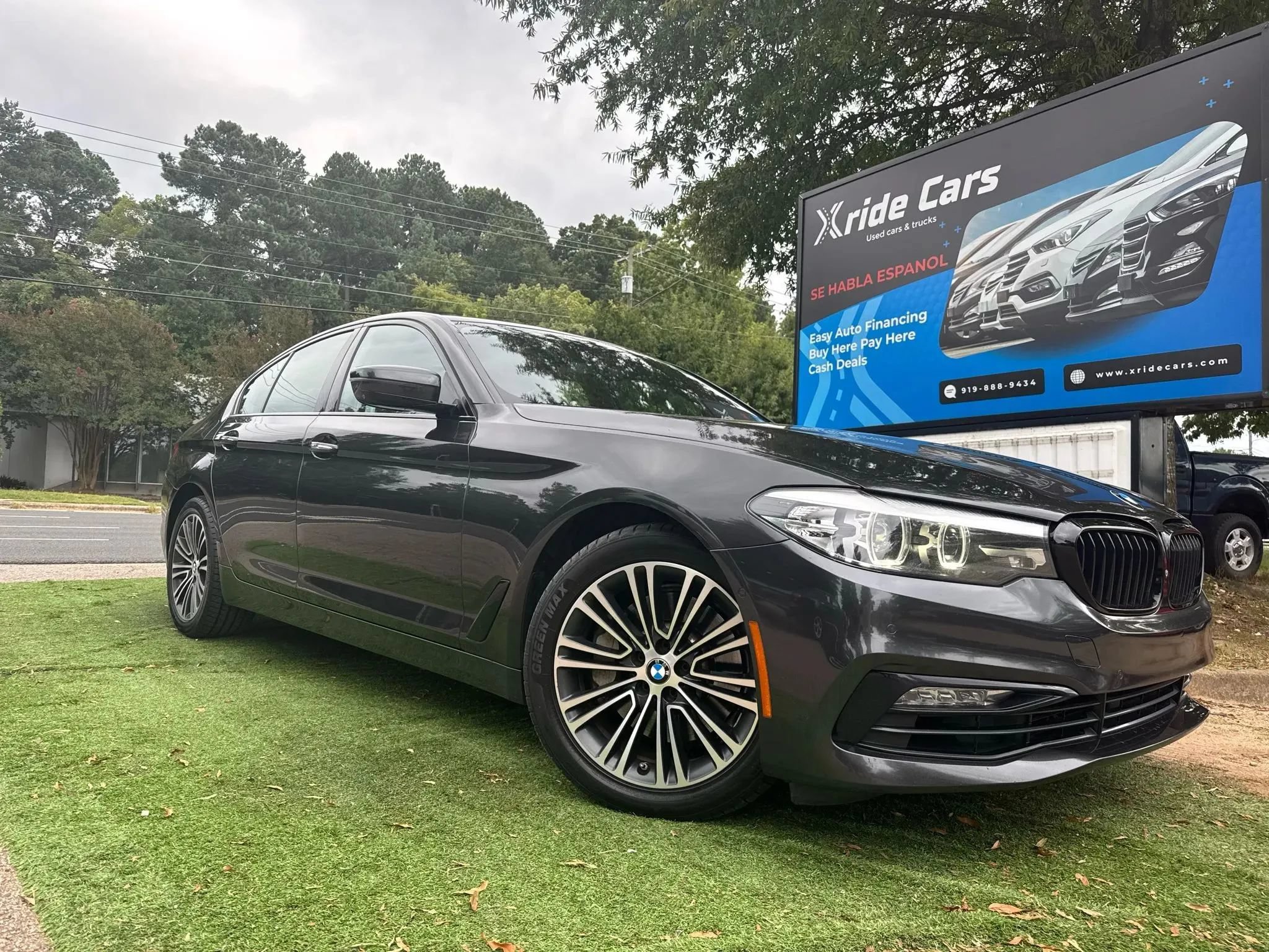 Used 2018 BMW 540i xDrive AWD/4WD image 1