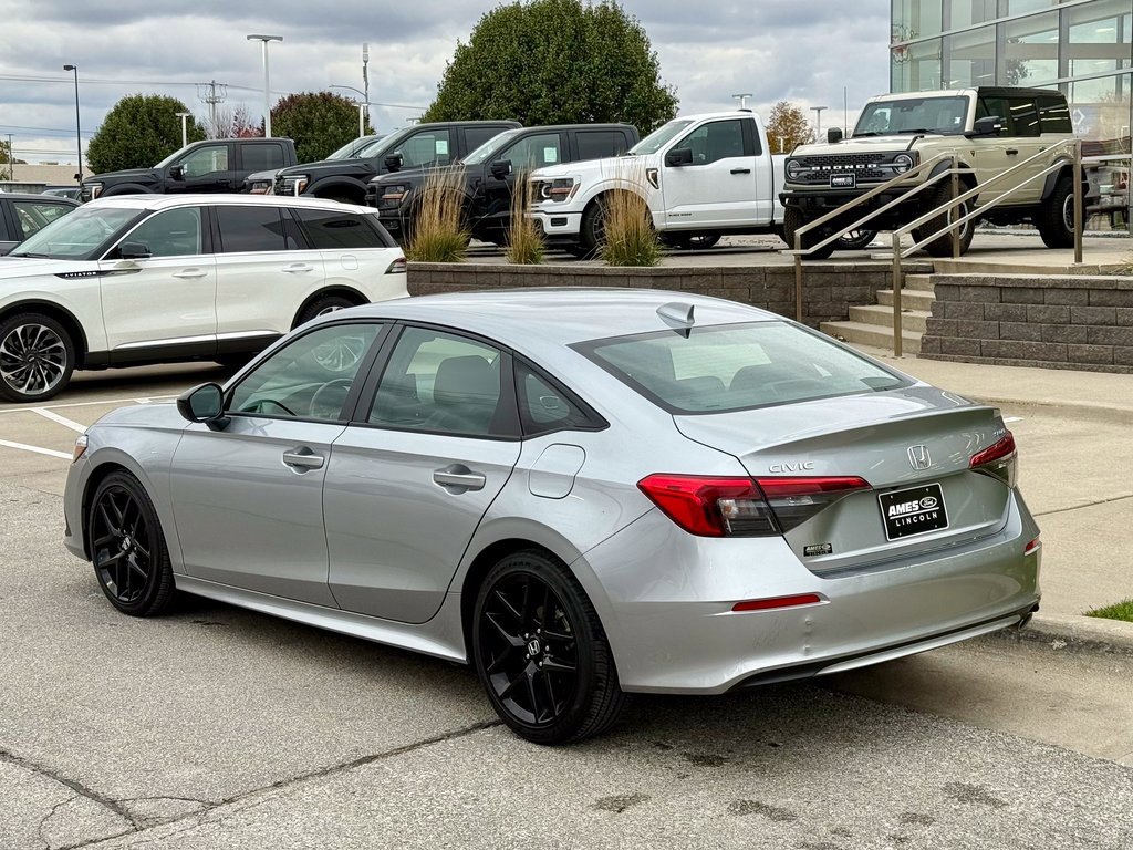 Used 2024 Honda Civic Sport image 3