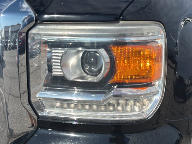 Used 2015 GMC Sierra 1500 Denali AWD/4WD image 9