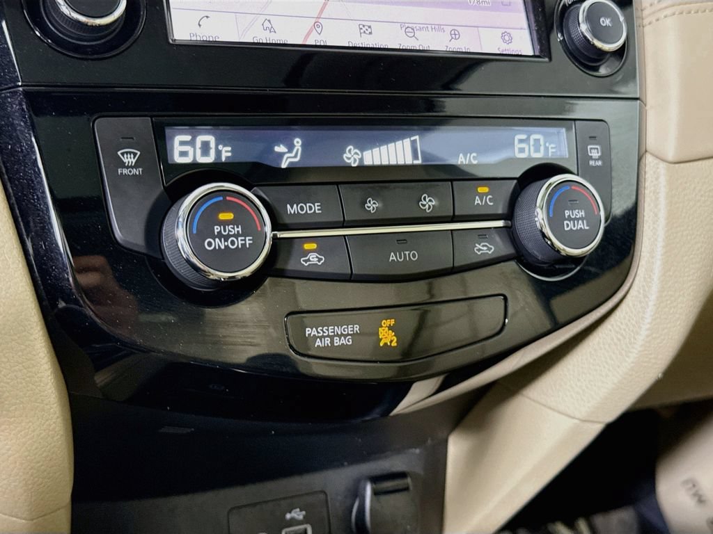 Used 2019 Nissan Rogue SL w/ Premium Package AWD/4WD image 8