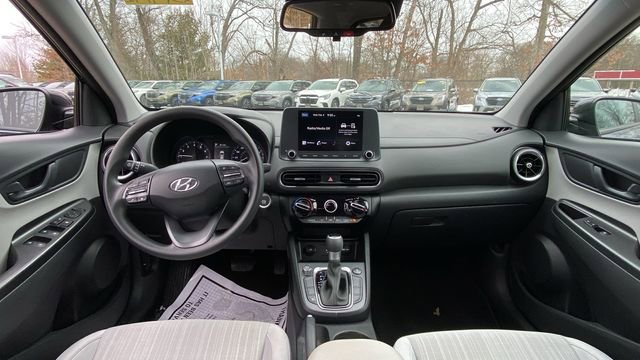Used 2023 Hyundai Kona SEL image 13