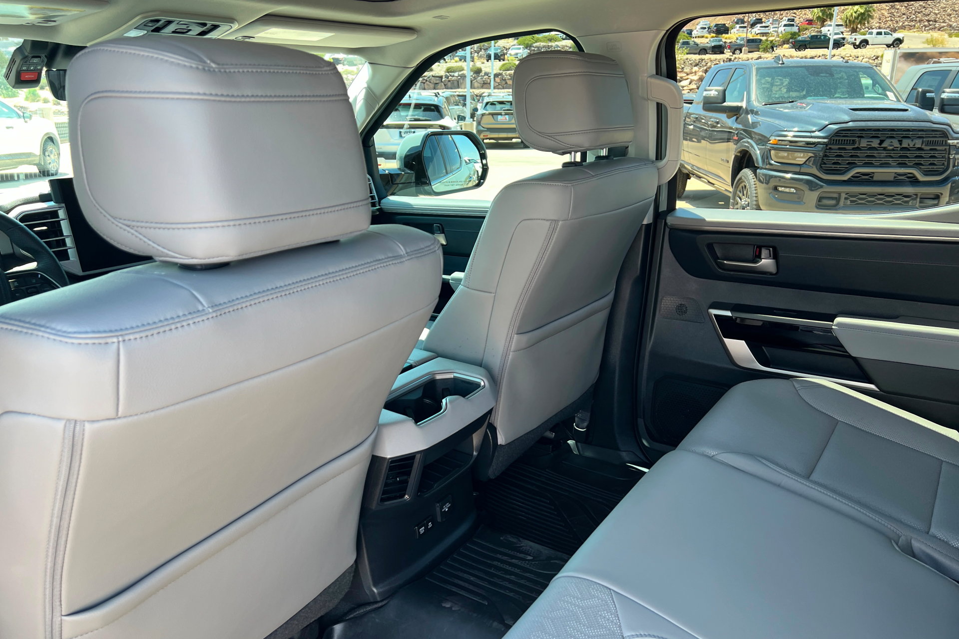 Used 2024 Toyota Tundra Limited AWD/4WD image 20