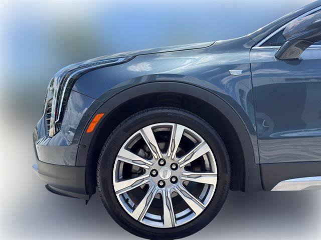 Used 2019 Cadillac XT4 Premium Luxury image 4