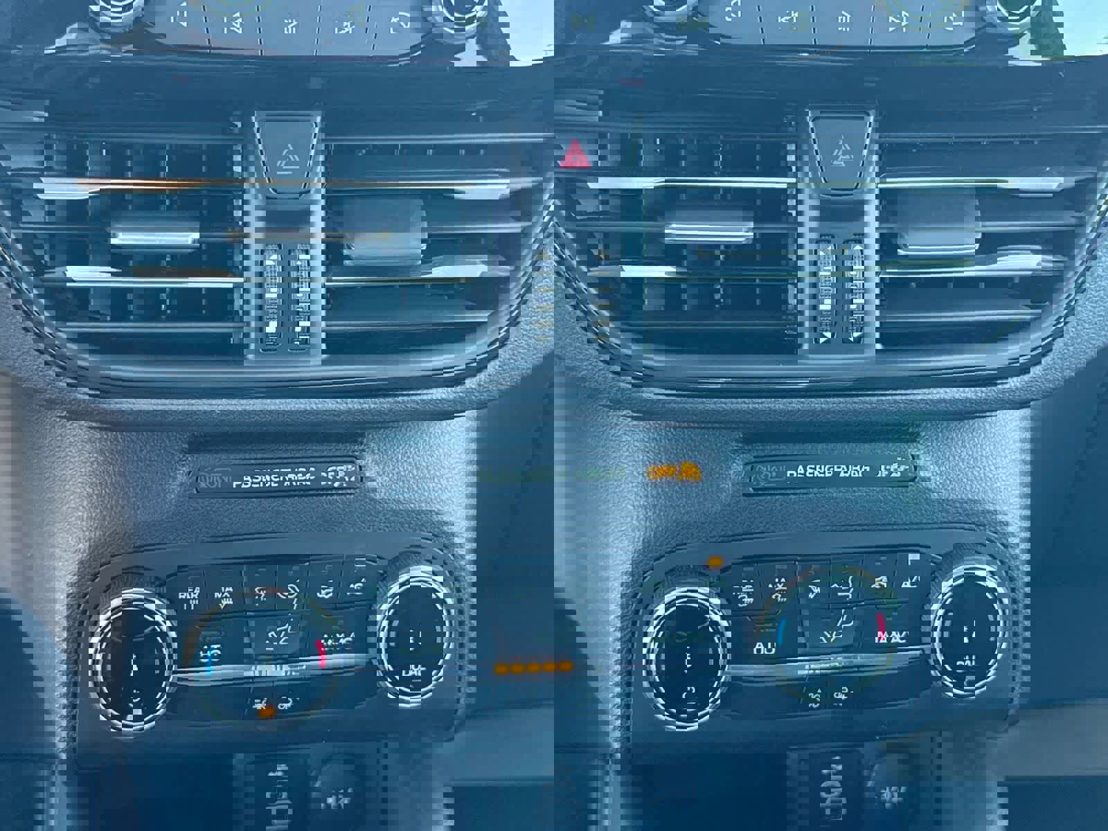 Used 2025 Ford Escape ST-Line image 22