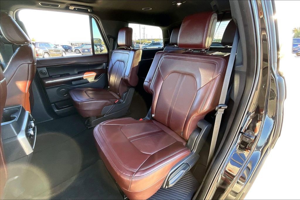 Used 2024 Ford Expedition Limited image 33