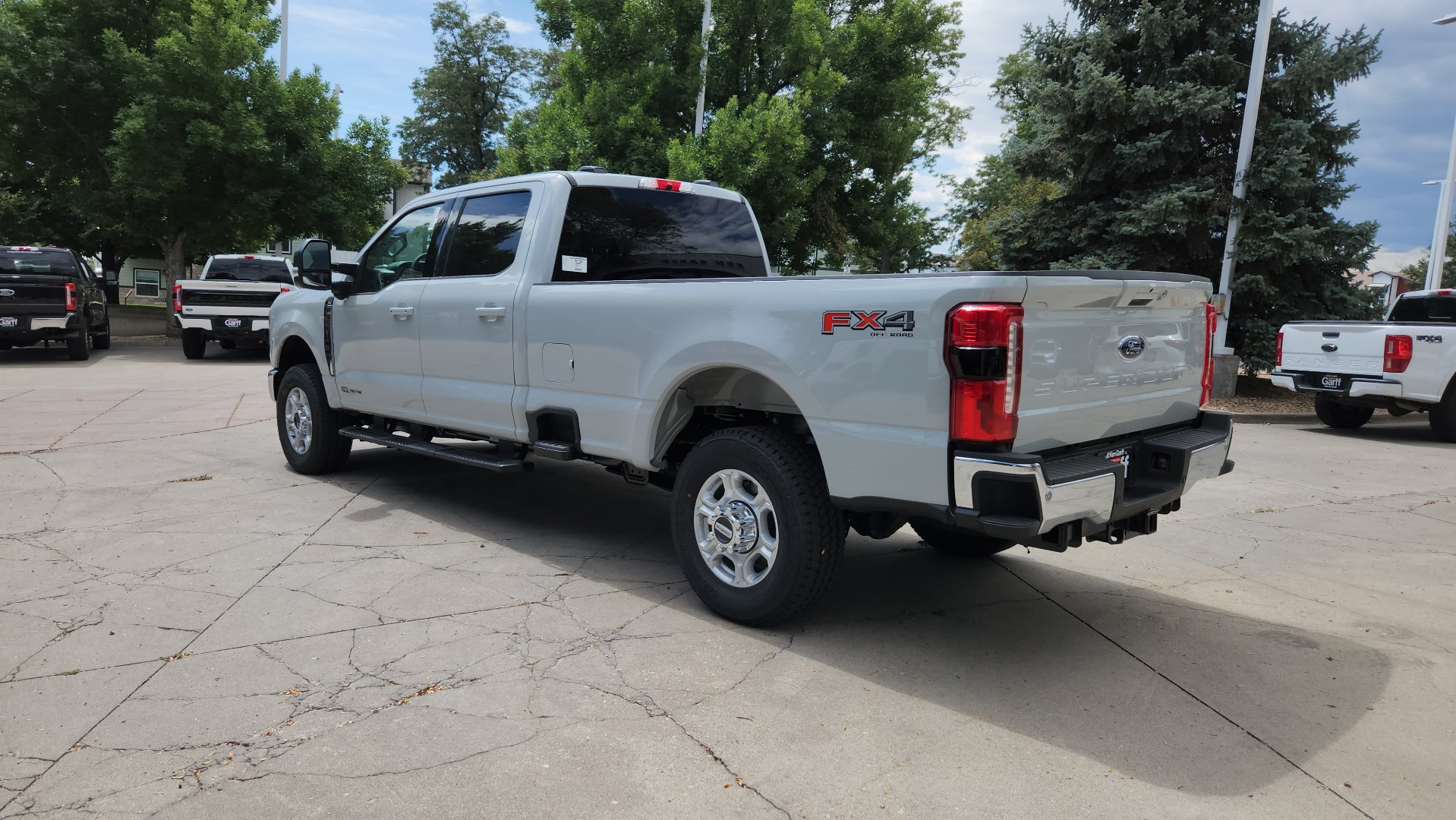 New 2026 Ford F350 XLT w/ XLT Premium Package AWD/4WD image 5