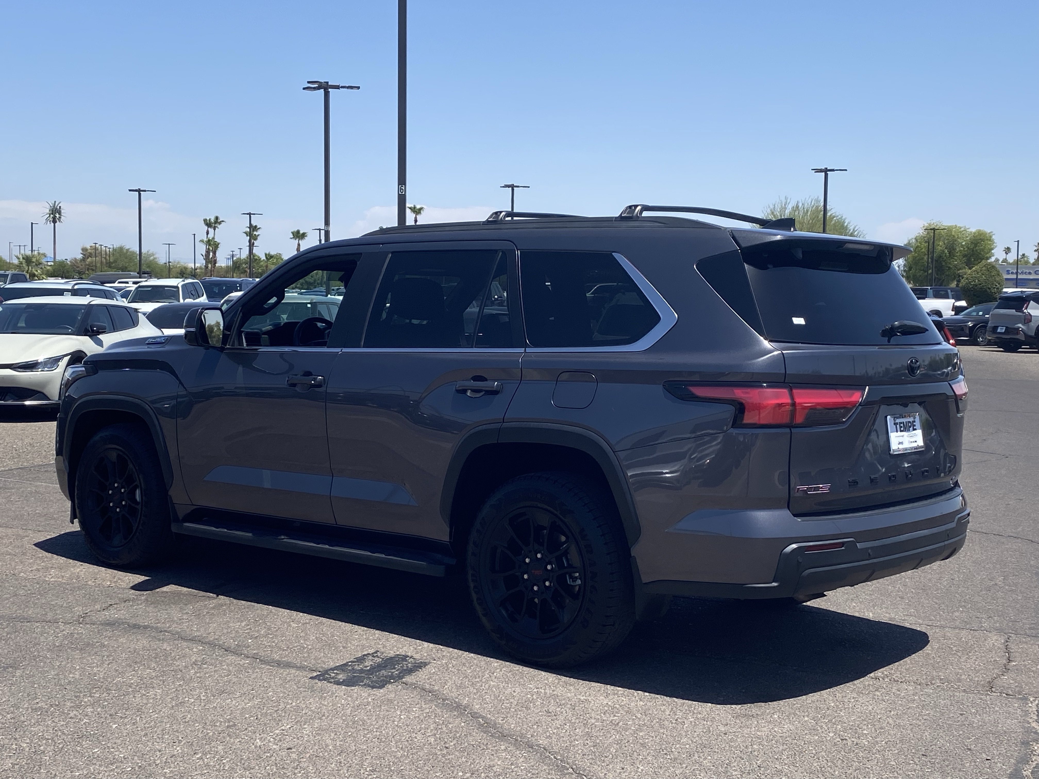 Used 2025 Toyota Sequoia SR5 w/ SR5 Premium Package AWD/4WD image 4