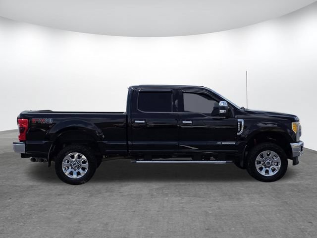 Certified 2017 Ford F250 Lariat w/ Chrome Package AWD/4WD image 3