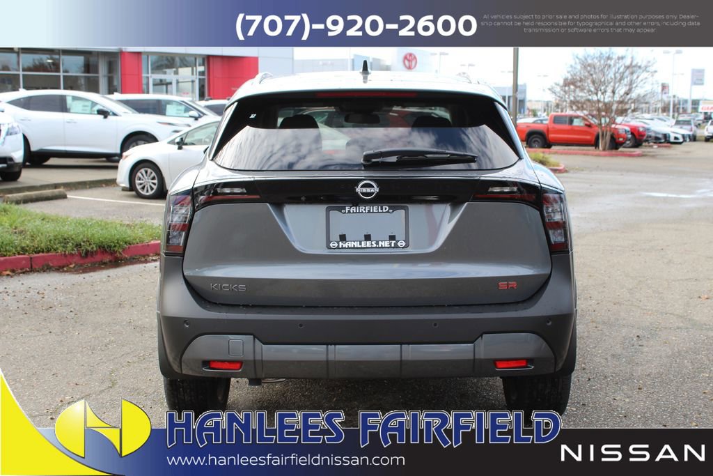 New 2026 Nissan Kicks SR FWD image 8