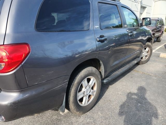 Used 2016 Toyota Sequoia SR5 image 8