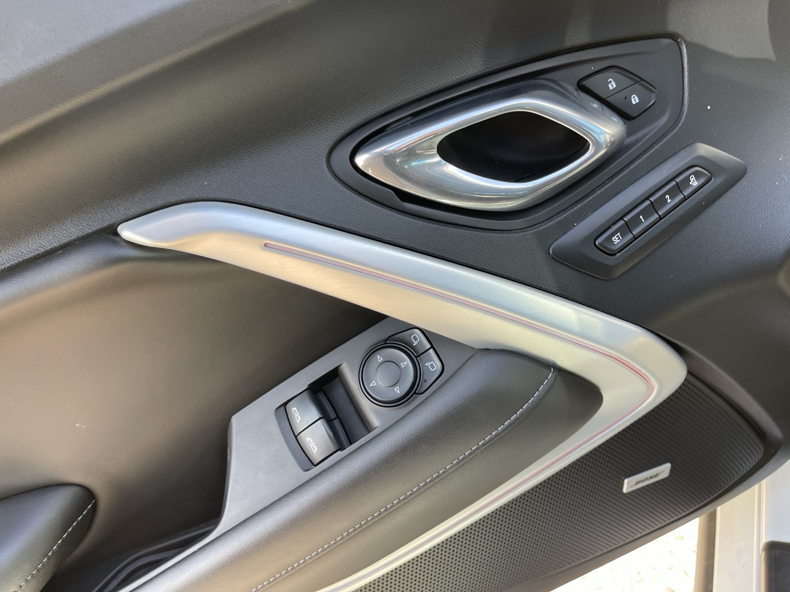 Used 2019 Chevrolet Camaro SS RWD image 10