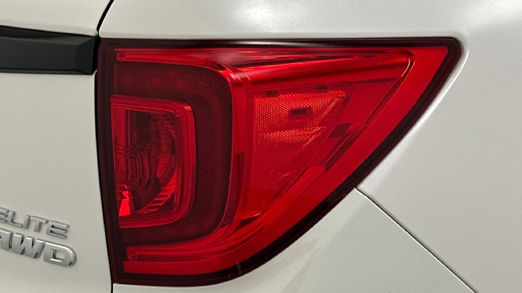 Used 2023 Honda Passport Elite image 24