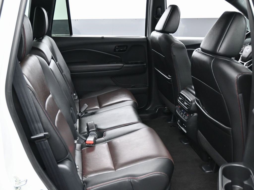Used 2024 Honda Passport Black Edition image 33