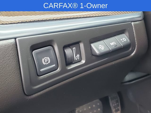 Certified 2018 Cadillac XT5 Platinum w/ Driver Assist Package AWD/4WD image 12