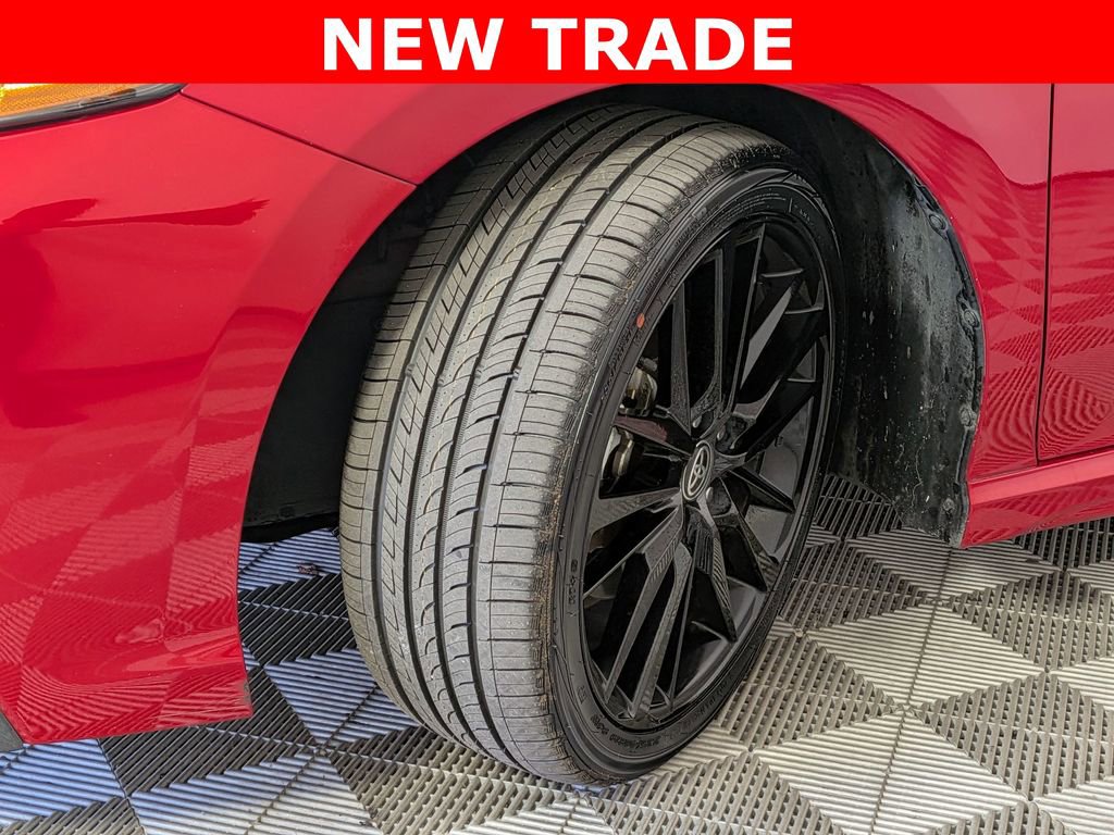 Used 2021 Toyota Camry XSE image 10