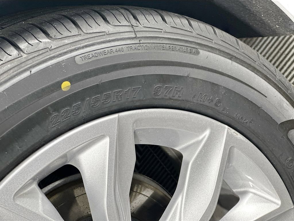 Used 2023 Chevrolet Malibu LT image 33