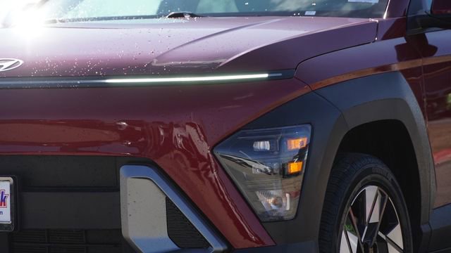 Used 2024 Hyundai Kona SEL image 4