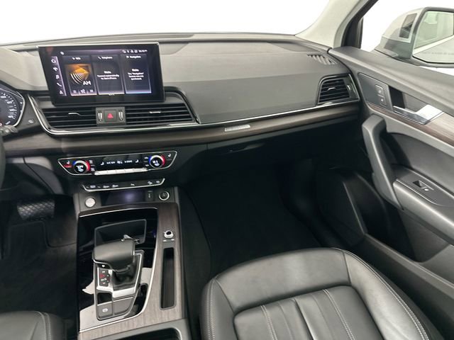 Used 2023 Audi Q5 2.0T Premium w/ Convenience Package image 25
