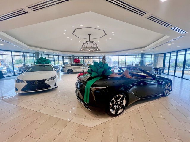 New 2026 Lexus UX 300h FWD w/ Accessory Package (Z1) image 32