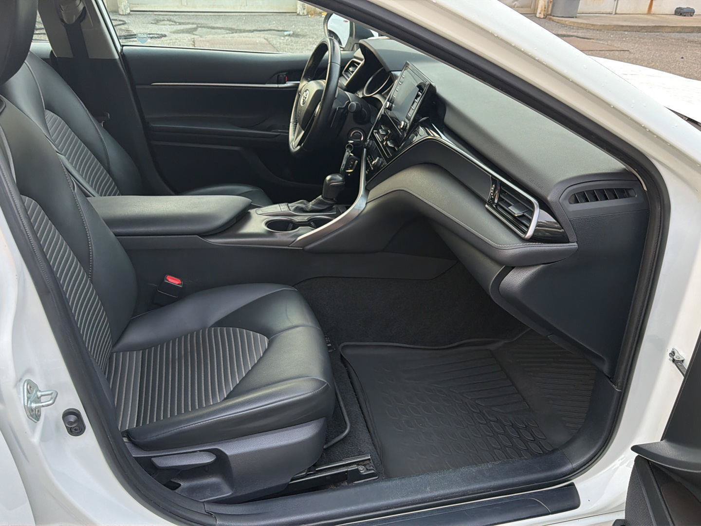 Certified 2023 Toyota Camry SE FWD image 13