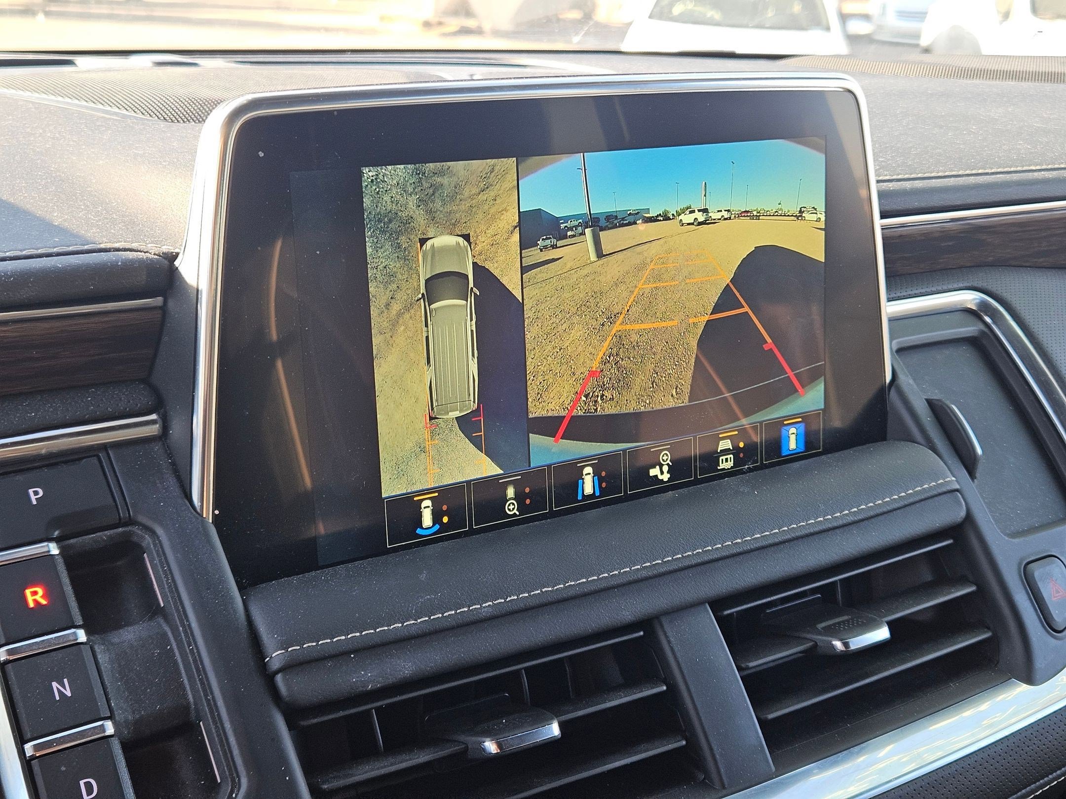 Used 2024 Chevrolet Suburban Premier AWD/4WD image 22