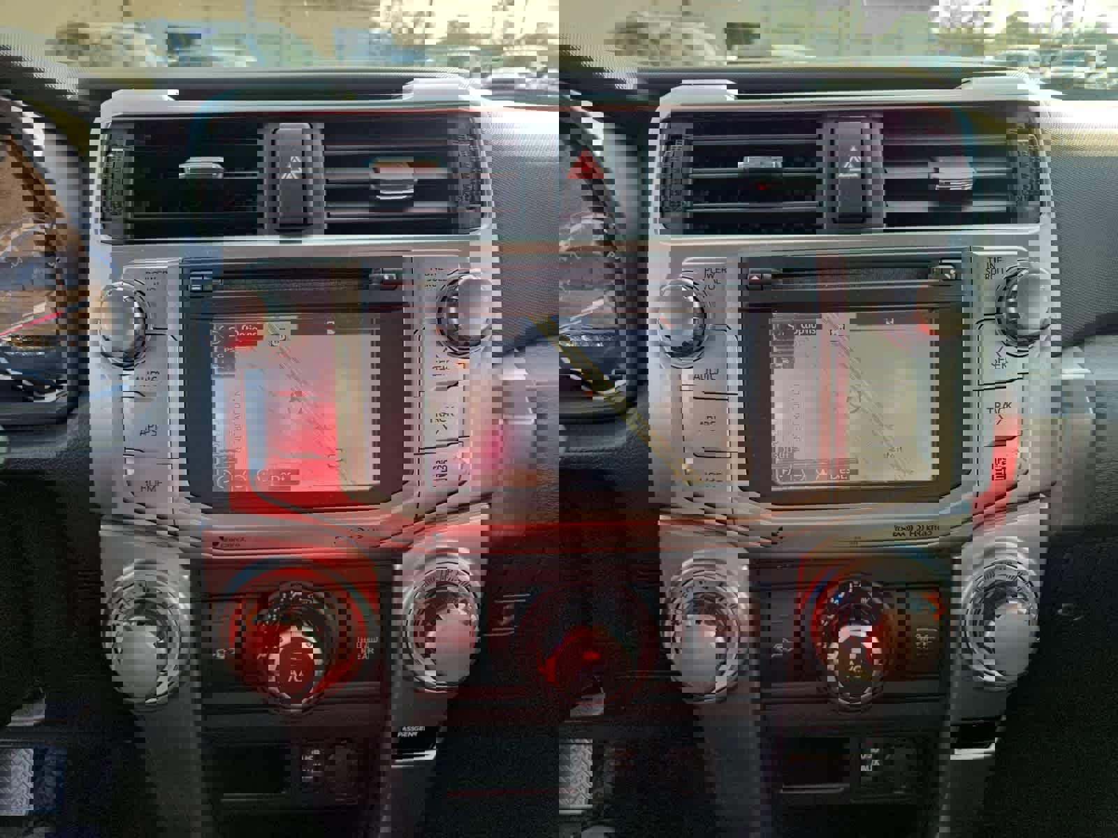 Used 2018 Toyota 4Runner SR5 image 17