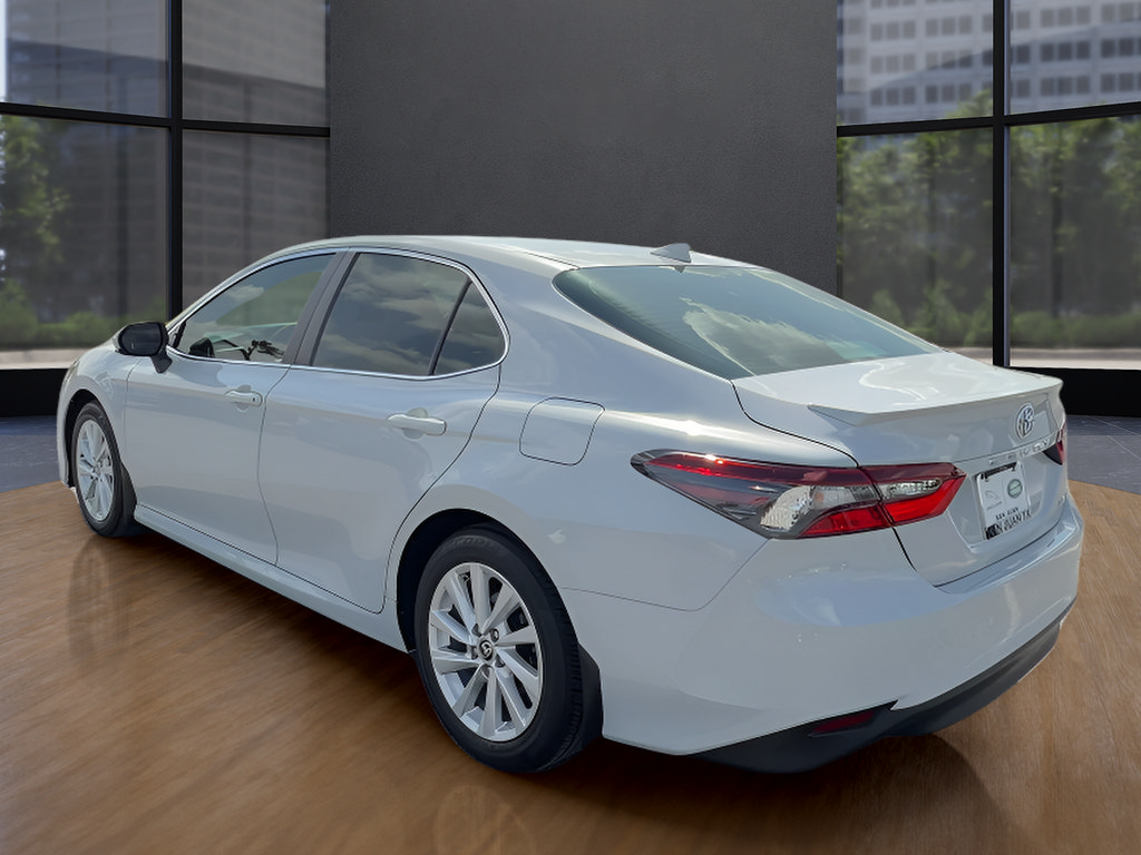Used 2024 Toyota Camry LE FWD image 7