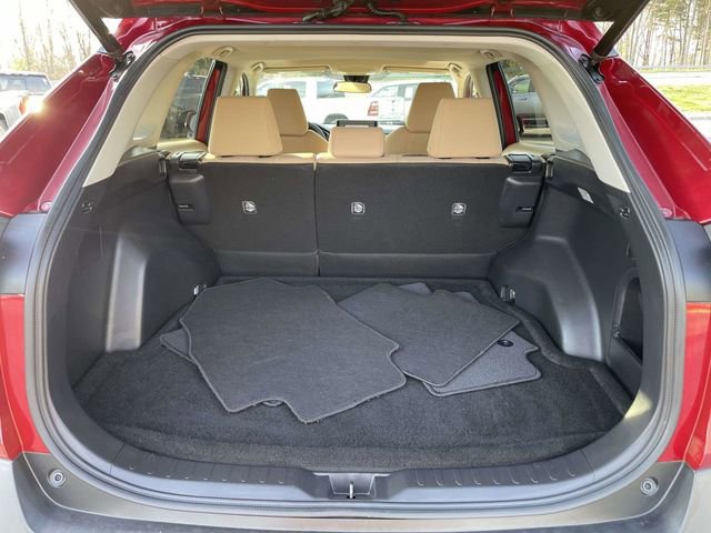 Used 2021 Toyota RAV4 XLE w/ Convenience Package image 13
