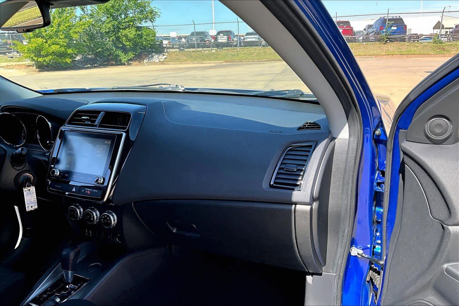 Used 2021 Mitsubishi Outlander Sport LE FWD image 17