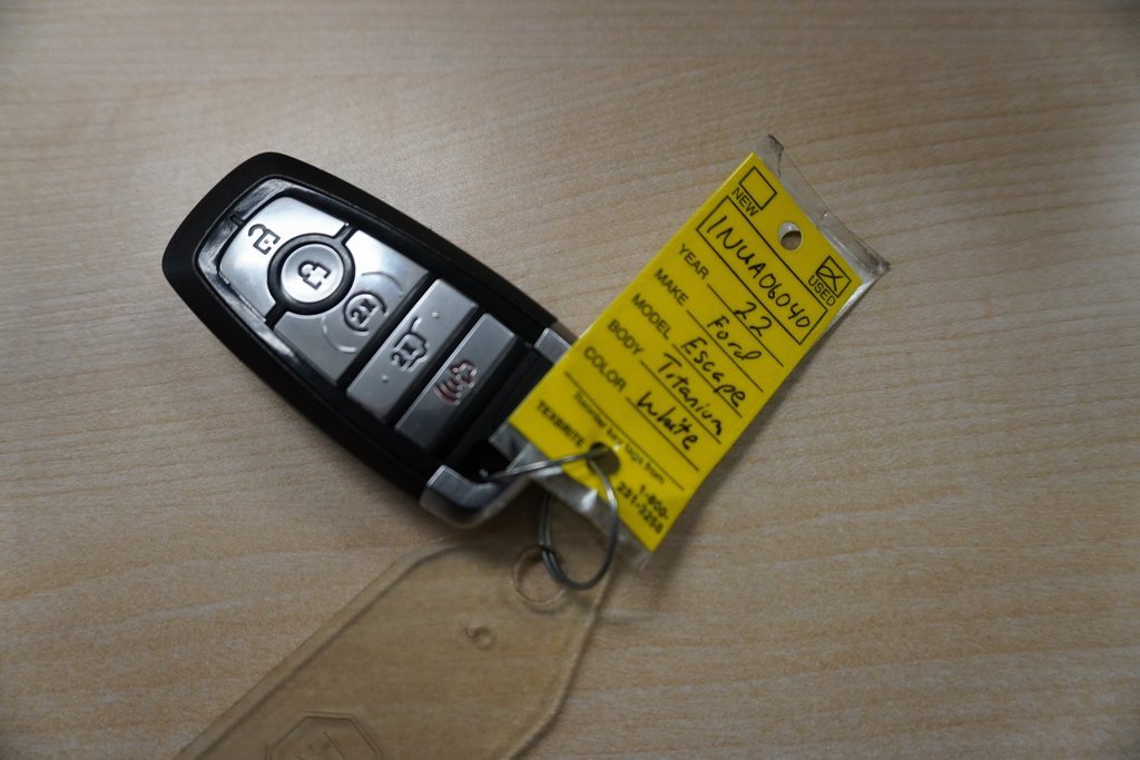 Certified 2022 Ford Escape Titanium image 36