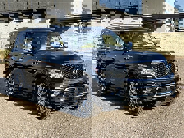 Used 2017 INFINITI QX80 Base w/ Deluxe Technology Package image 5