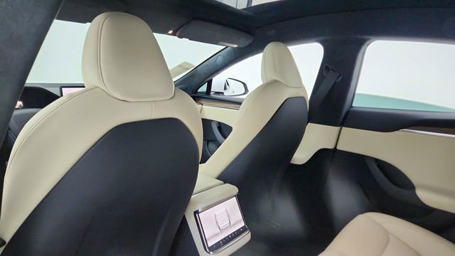Used 2023 Tesla Model S Standard Range image 29