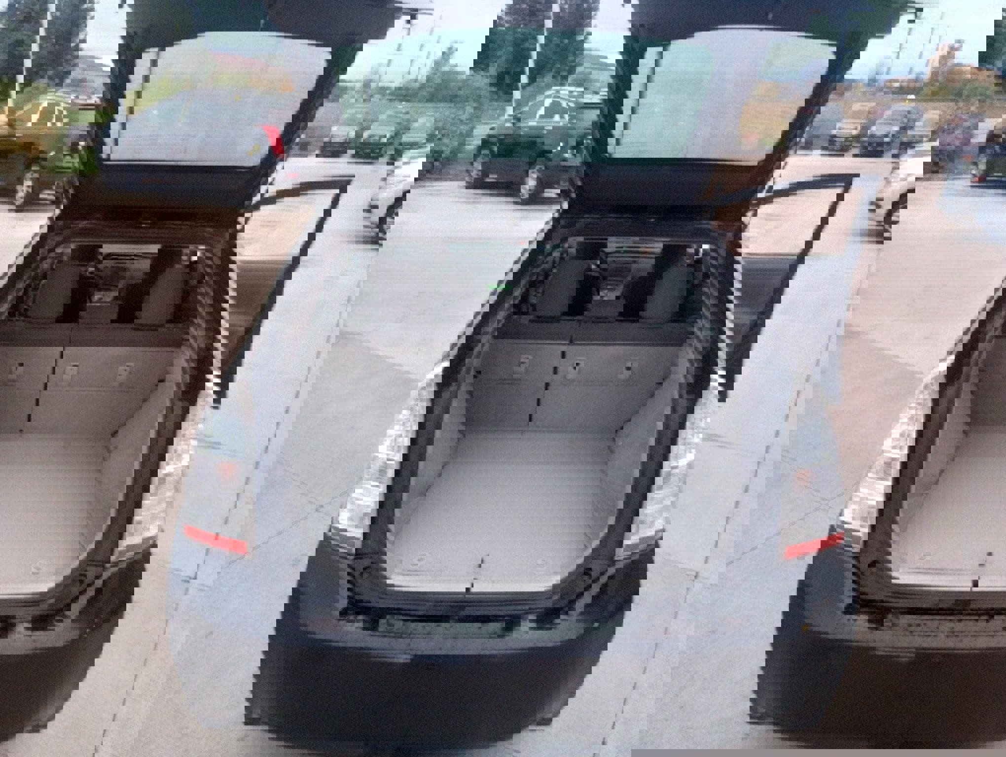 Used 2010 Toyota Prius One FWD image 2