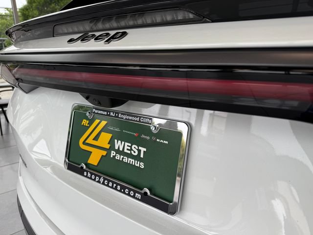 New 2025 Jeep Wagoneer S Launch Edition AWD/4WD image 15