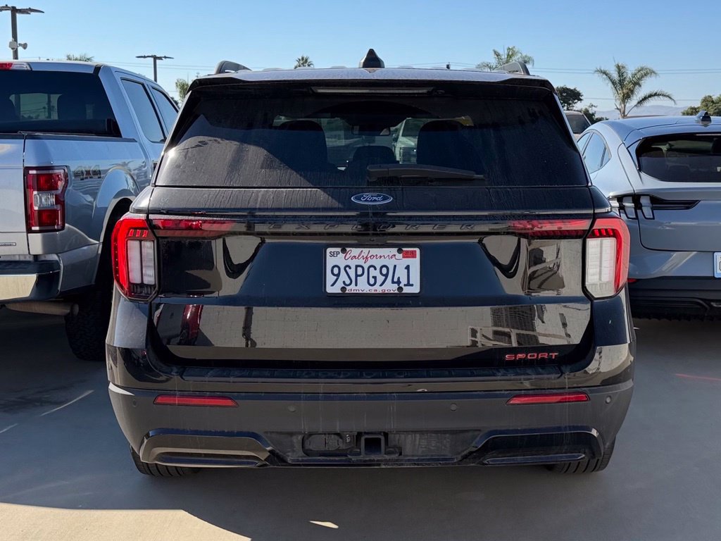 Used 2025 Ford Explorer ST-Line w/ Premium Package RWD image 5