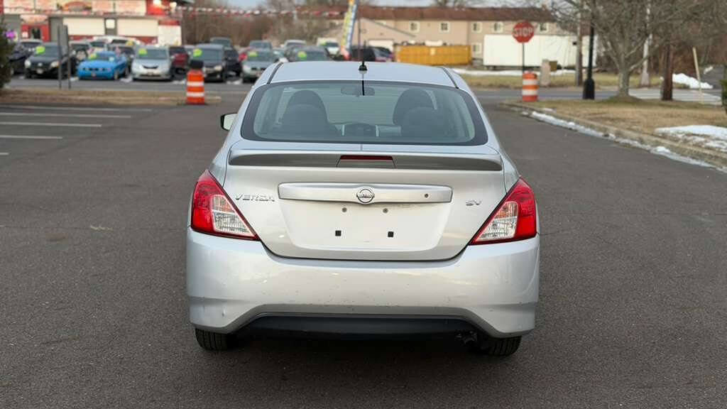 Used 2018 Nissan Versa SV image 6