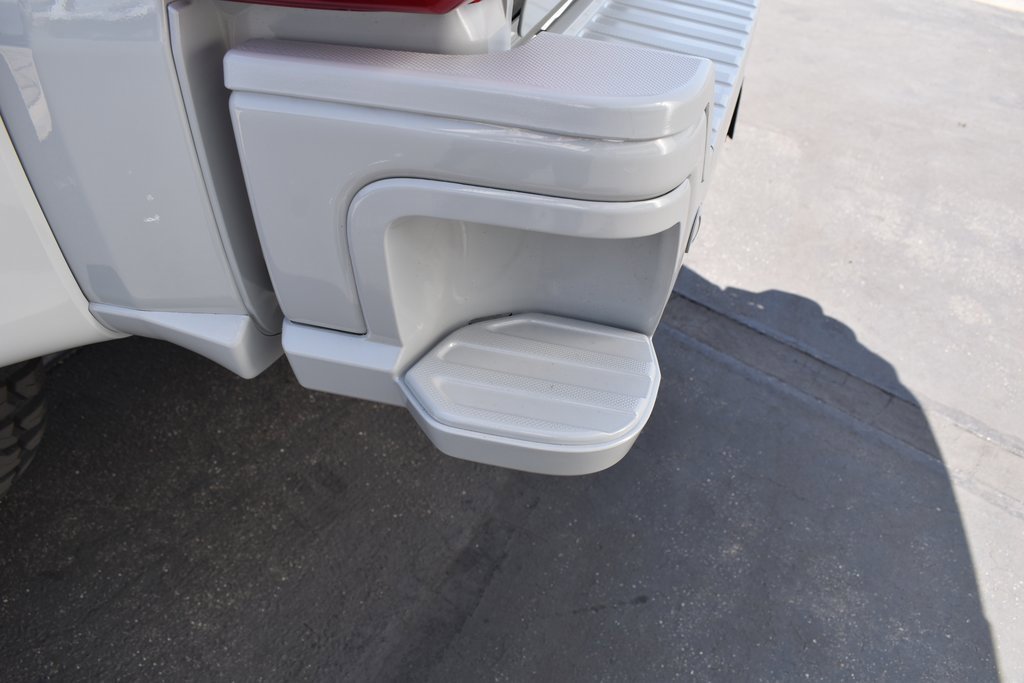 Used 2025 Ford F450 Lariat w/ FX4 Off-Road Package image 13