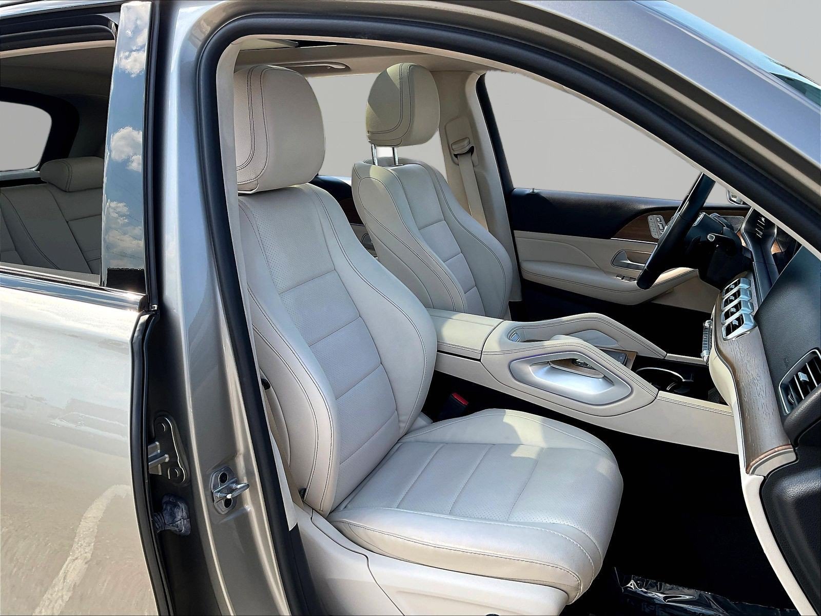 Certified 2023 Mercedes-Benz GLE 350 4MATIC w/ AMG Line Exterior image 29