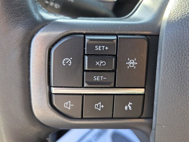 Used 2023 Ford F150 Lariat w/ Trailer Tow Package image 24