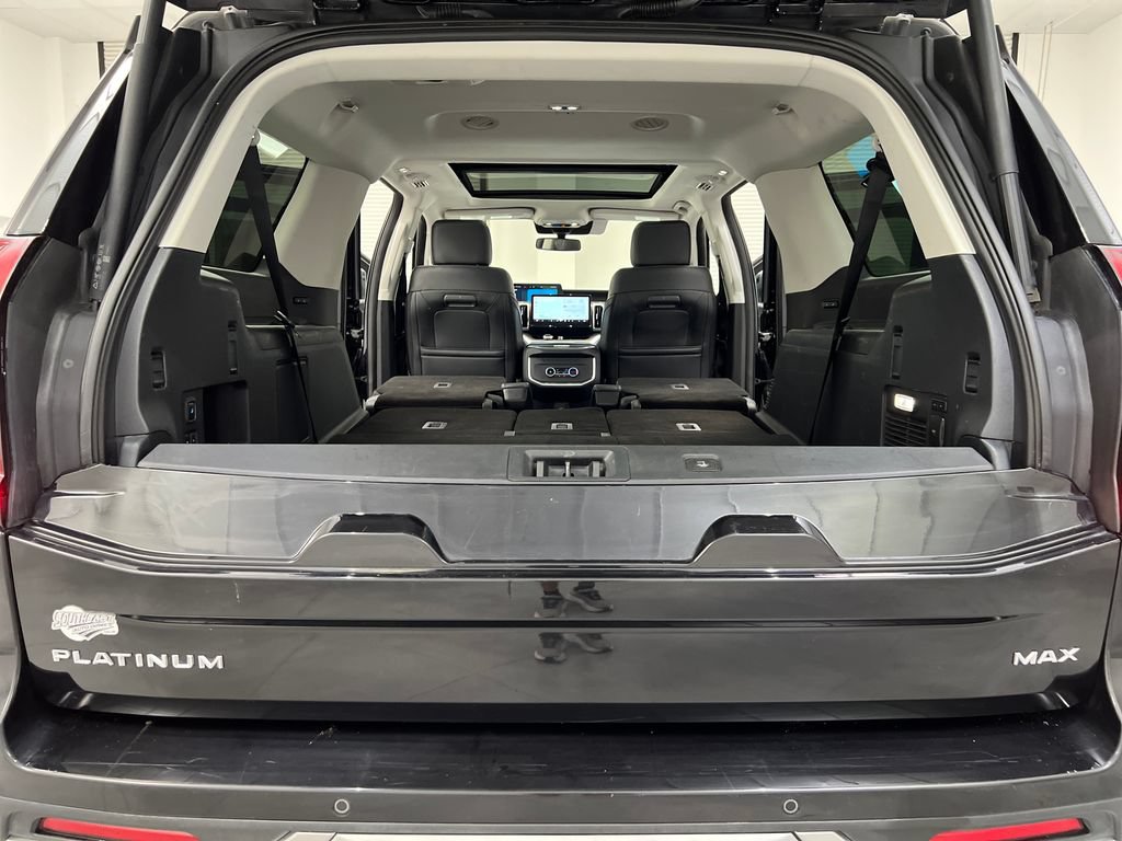 Used 2025 Ford Expedition Max Platinum AWD/4WD image 53
